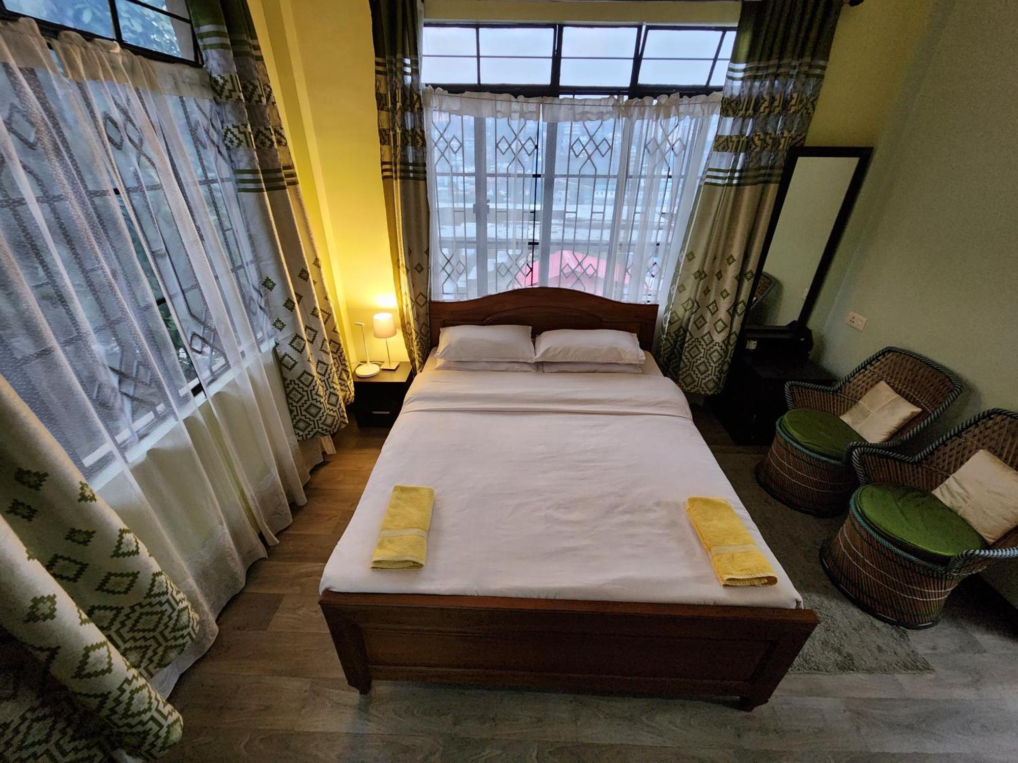 Cafe Sola Bnb 西隆 外观 照片
